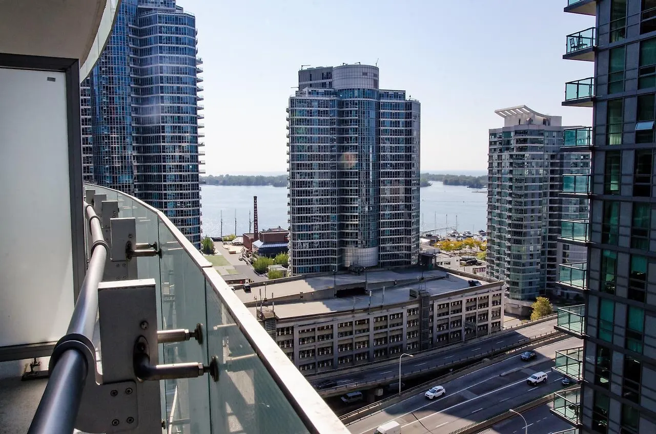 Apartment Royal Stays Condominiums - Upscale Downtown Suites Toronto Canada
