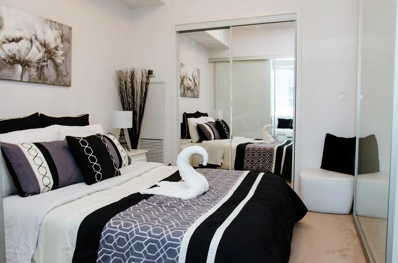 Royal Stays Condominiums - Upscale Downtown Suites Toronto