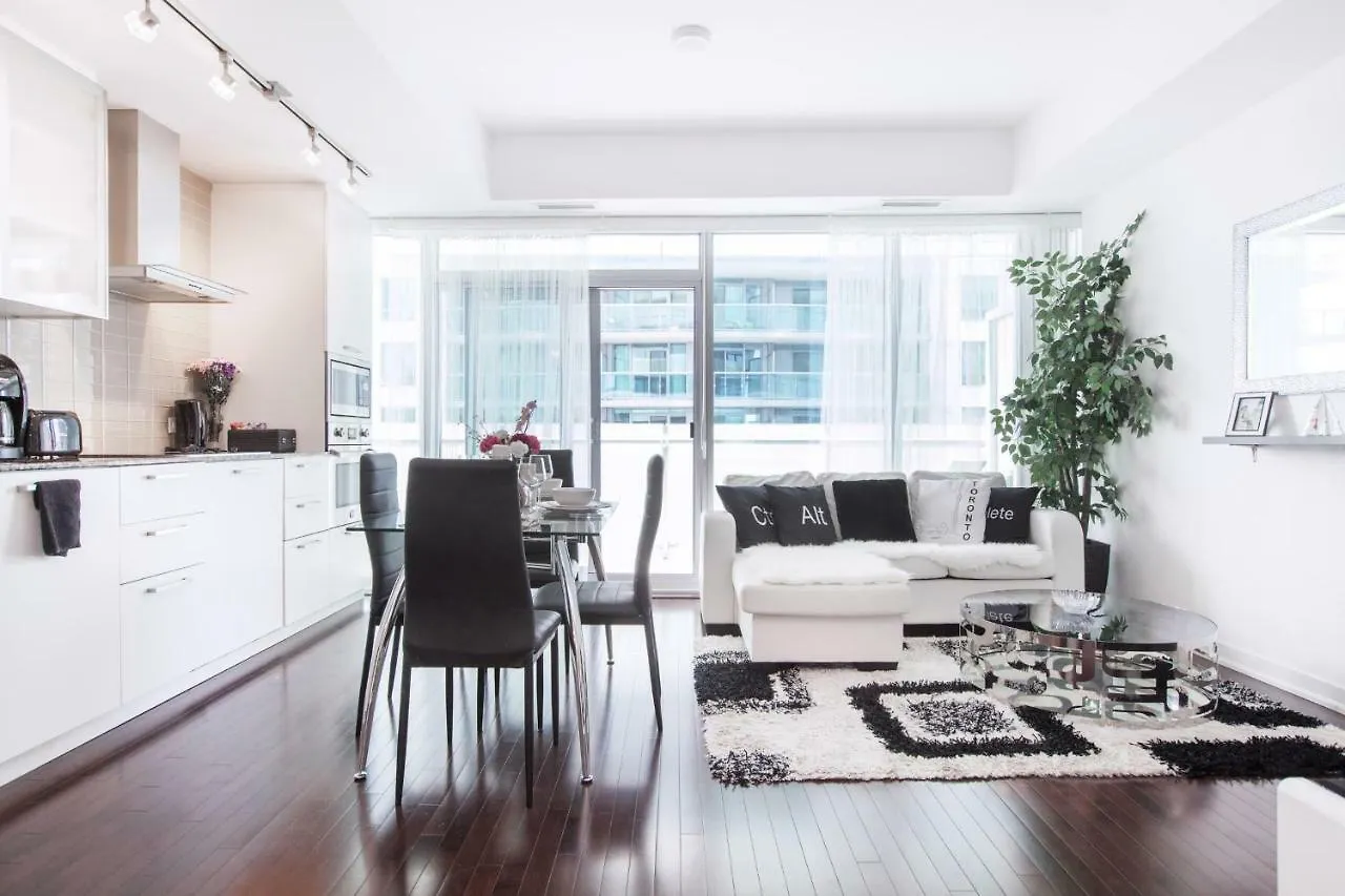 Royal Stays Condominiums - Upscale Downtown Suites Toronto